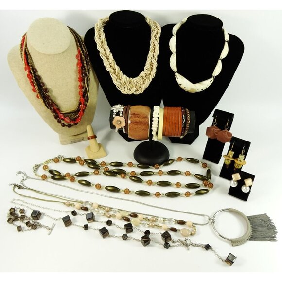 Neutrals Costume Jewelry Lot 20pc Necklaces Earrings Bracelets Ring - Picture 2 of 9